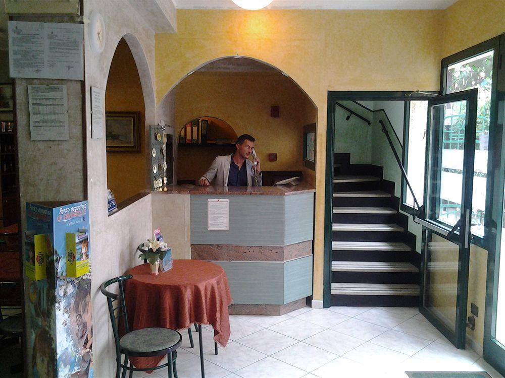 Hotel Lady Susanna Varazze Εξωτερικό φωτογραφία